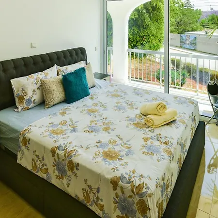 Santa Barbara Sun City, Luxury, 110Sqm,3 Rooms Appartamento Limisso